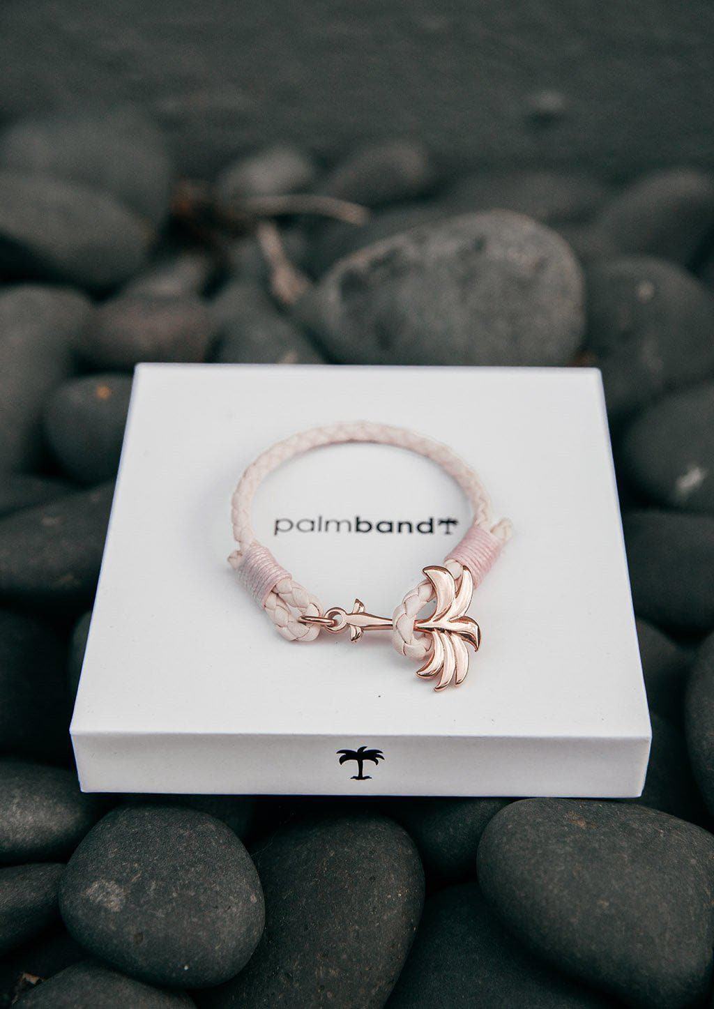 Palmband – Rosette | Rosa Läderarmband med Palmformad Hake i Roséguld