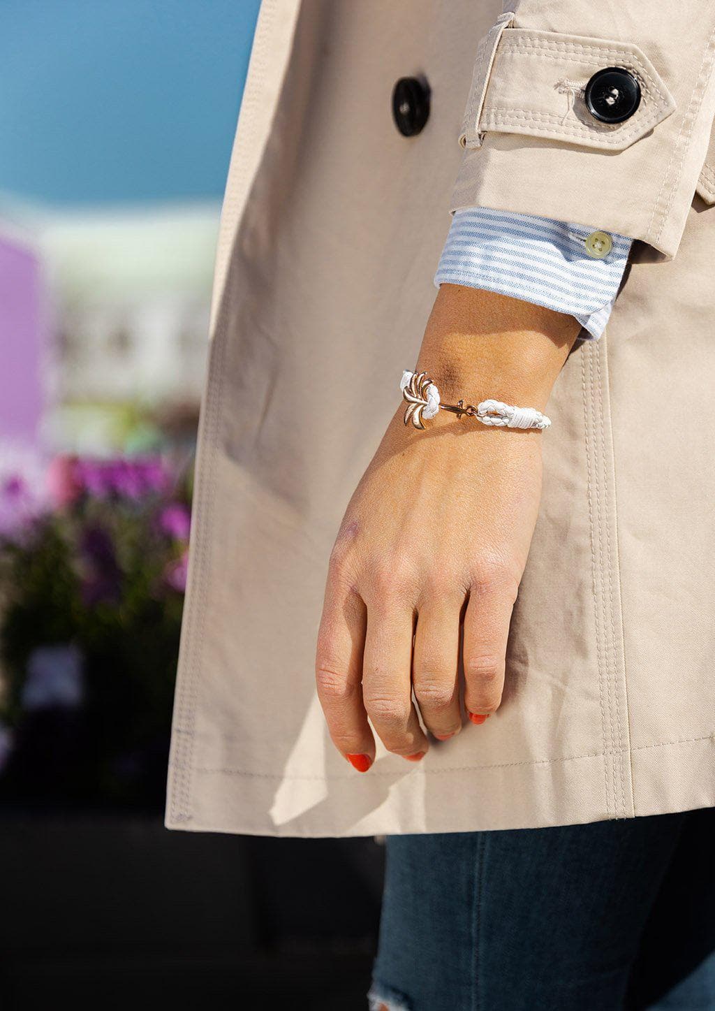 Palmband – Serene | Handgjort Armband i Vitt Läder med Roséguldspalm