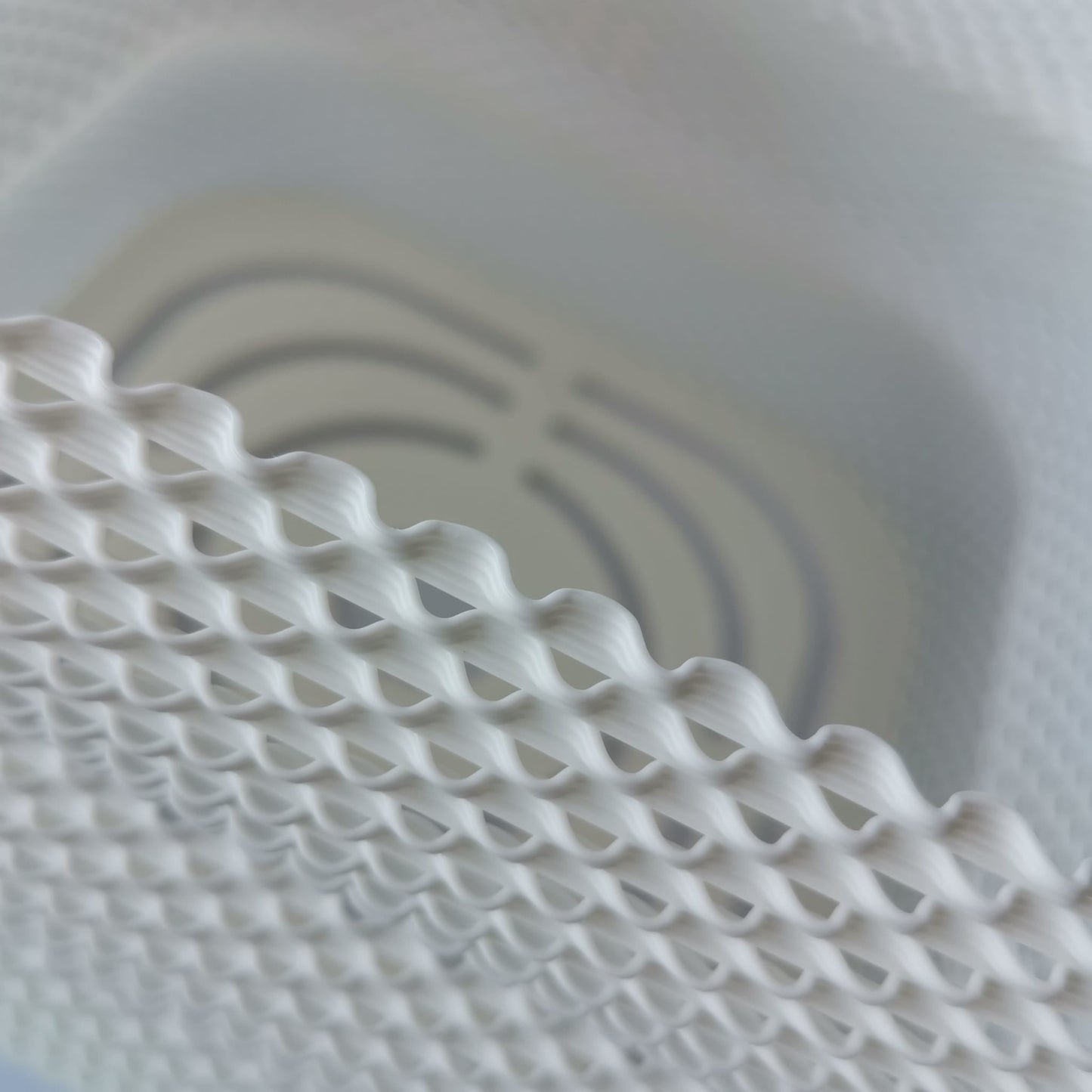 Silk Lantern | Handgjord Pendellampa i Modern & Tidlös Design