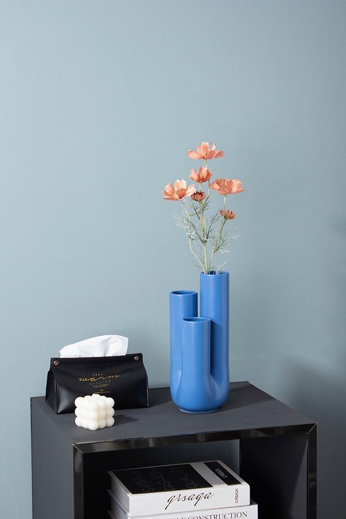 Handgjord “Funky Memphis” Vas i Keramik – Triple Stems Design | Dekorativ Blomvas